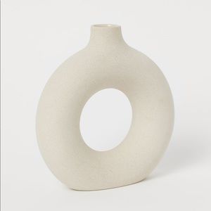 H&M NEW Small Round Donut Ceramic Vase